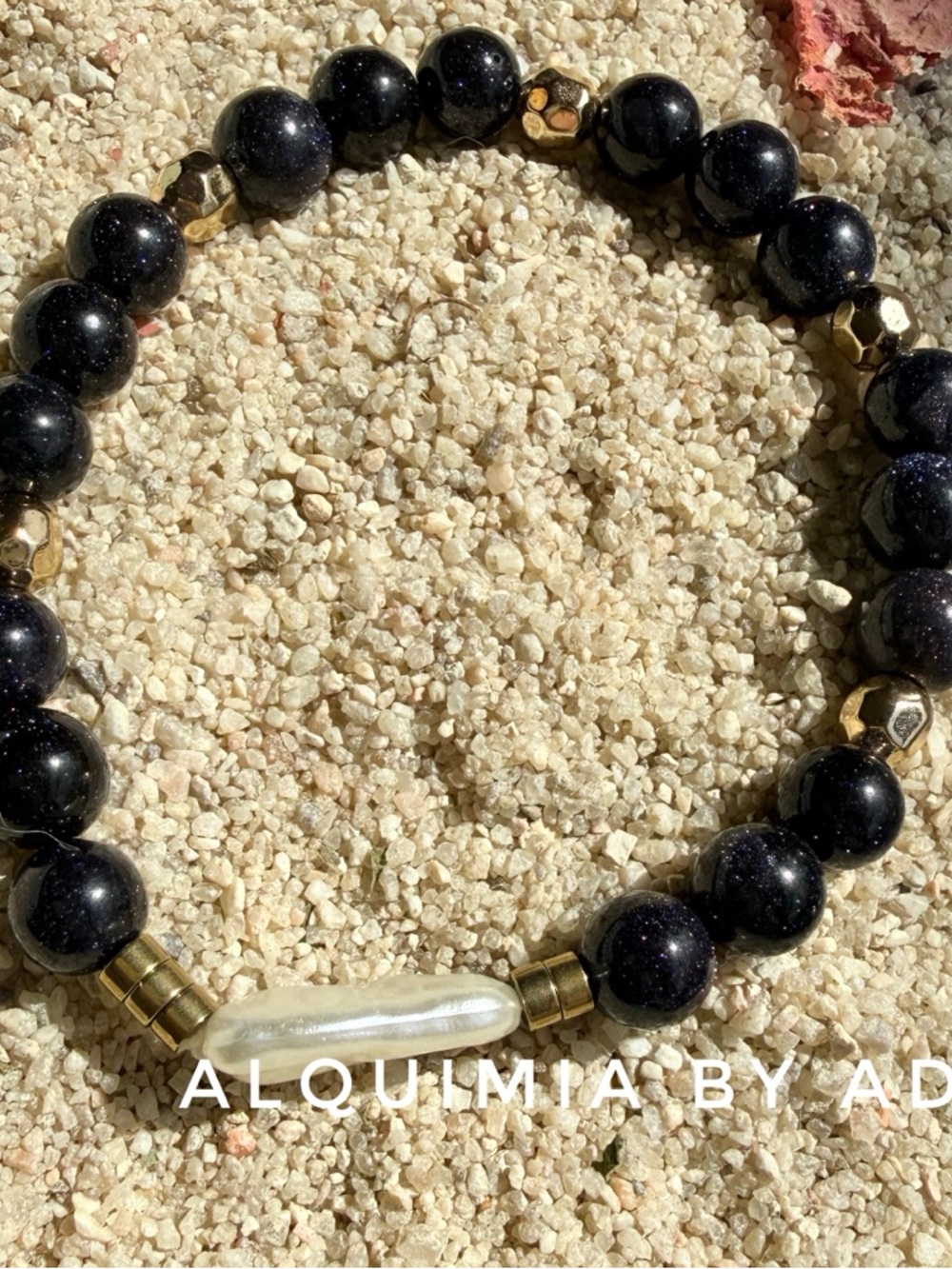SANDSTONE Navy Sparkle & Gold Pearl Stretch Bracelet